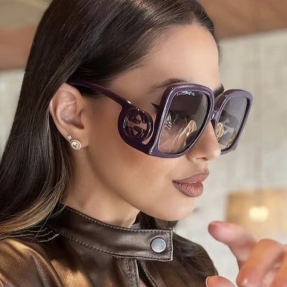 Excluded Gucci Sunglasses, New 375 - Picture 4 of 8